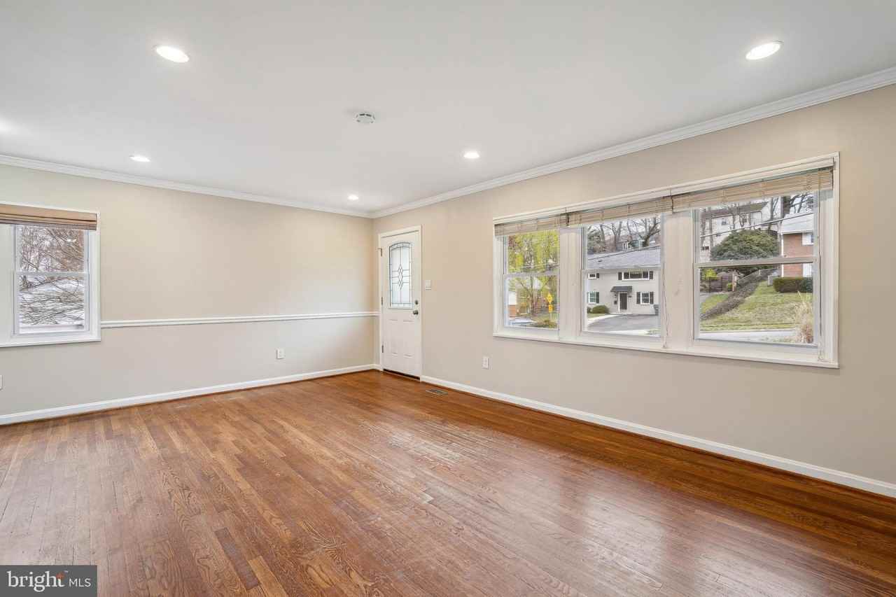 6329 Gentele Ct - Photo 2 of 12