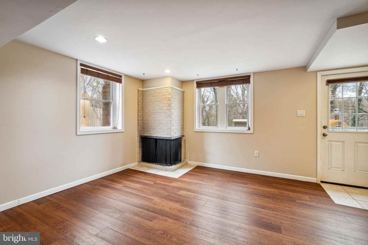 6329 Gentele Ct - Photo 6 of 12