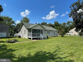 featured image of 6062 Potomac Dr