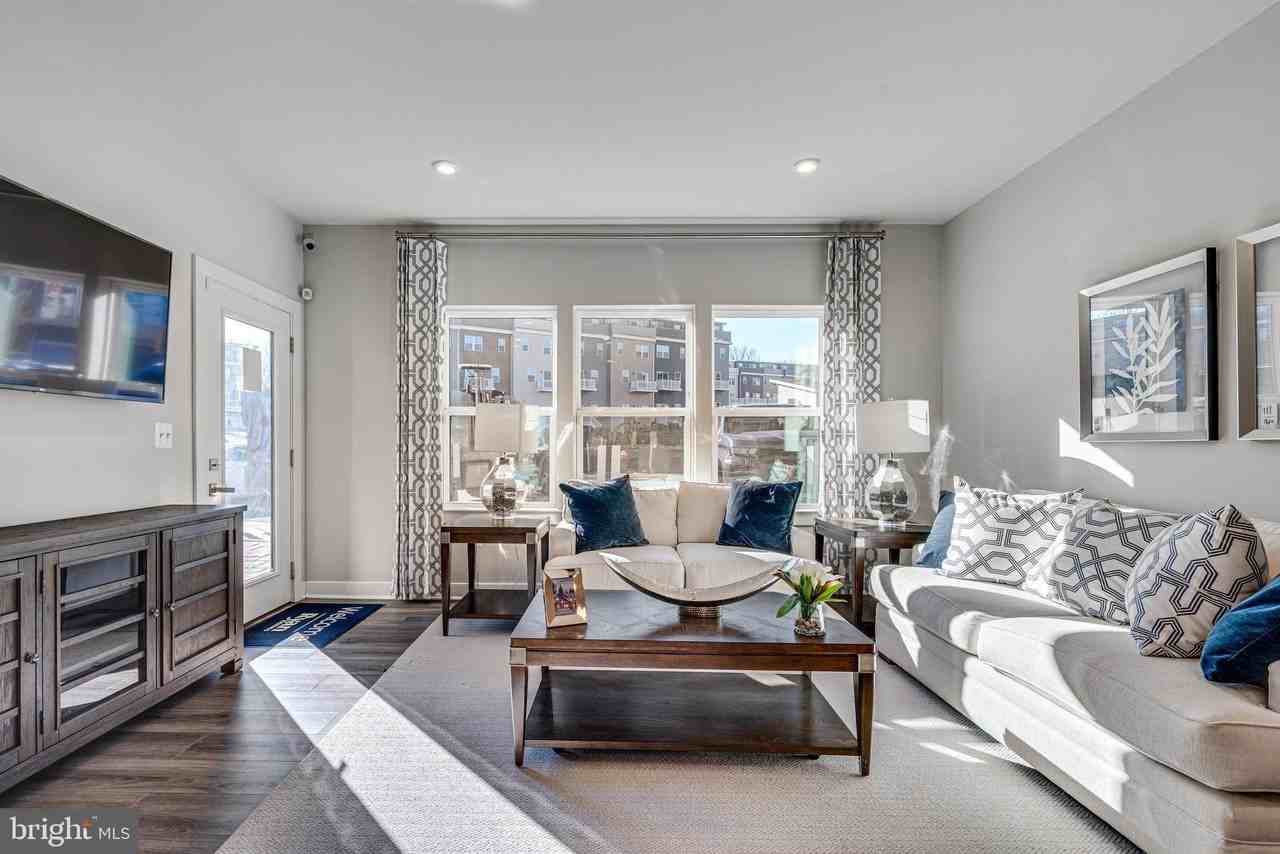 46320 Mount Milstead Ter #105 - Photo 2 of 19