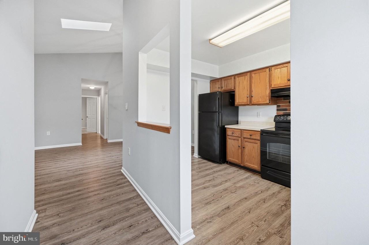 8909 Sugarwood Ln #8909 - Photo 4 of 22