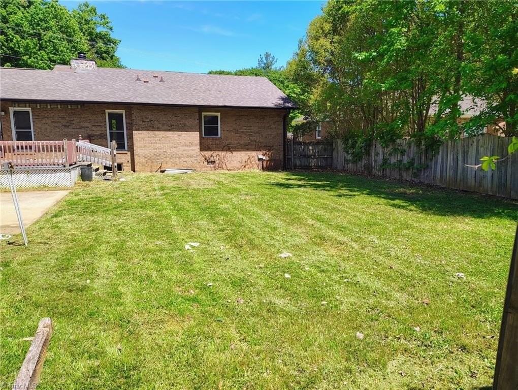 704 Meadowood St - Photo 6 of 7