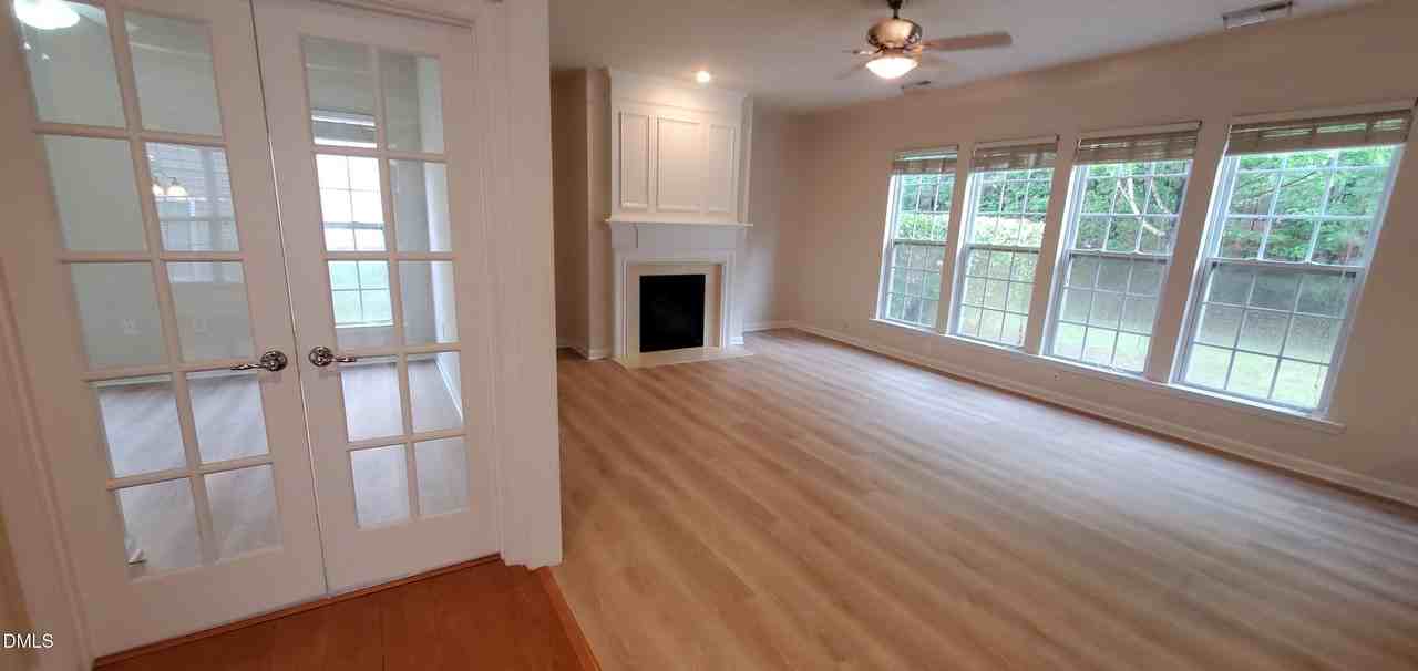 410 Euphoria Cir - Photo 5 of 19