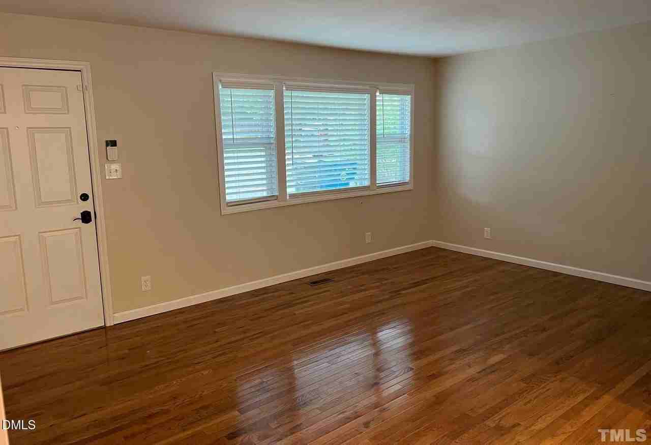 2357 Huron St - Photo 3 of 10