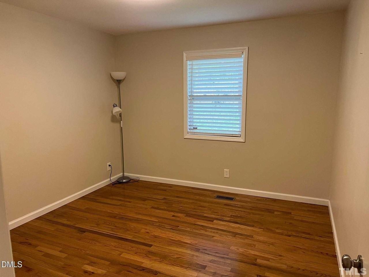 2357 Huron St - Photo 5 of 10