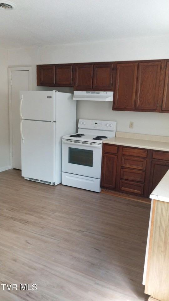 1830 E Main St #A1 - Photo 7 of 18