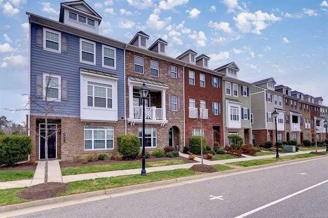4929 Settlers Market Blvd - Photo 2 of 30