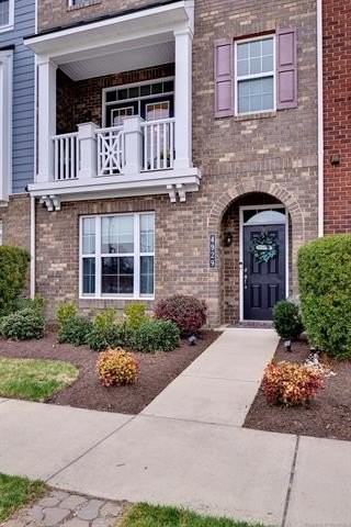 4929 Settlers Market Blvd - Photo 4 of 30
