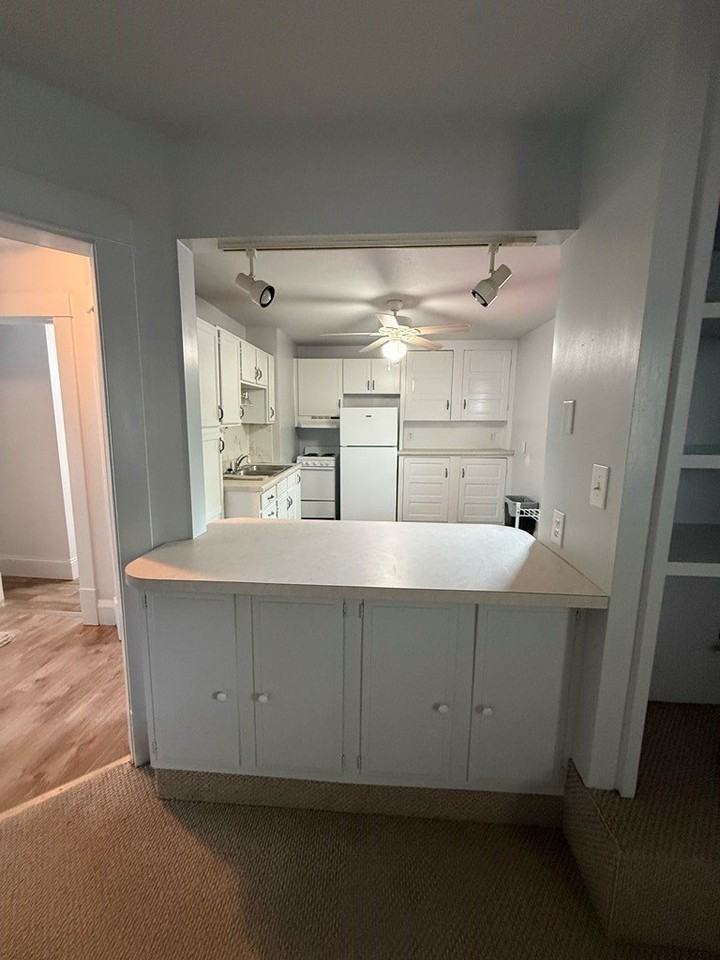 305 S Huron St - Photo 6 of 7