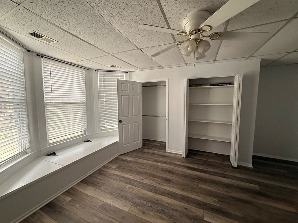 150 1/2 Edgington Ln - Photo 7 of 8