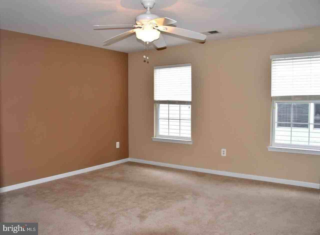 17090 Cuvee Ln #168 - Photo 4 of 7