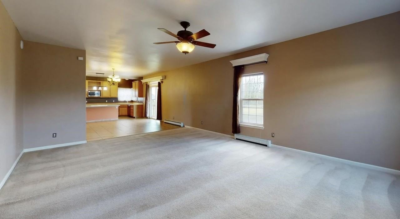 523 W 5th Ave - Photo 3 of 9