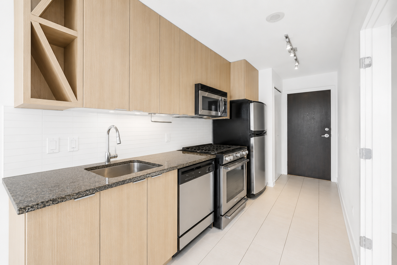 1010 Richards Street #1703 - Photo 3 of 21