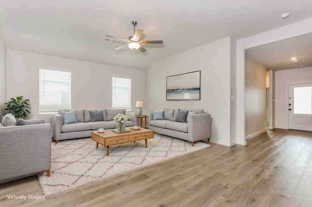 208 Julian Davis Dr - Photo 4 of 19