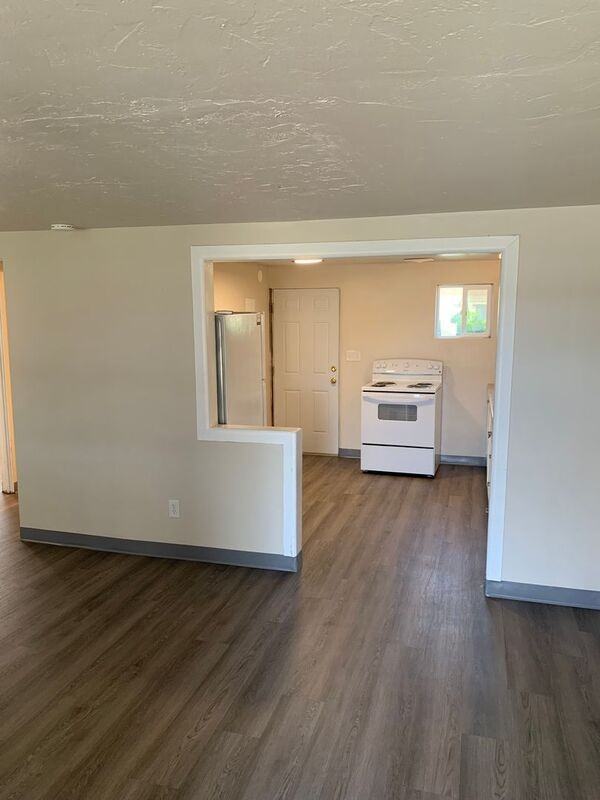 119 S Conway Pl - Photo 2 of 8