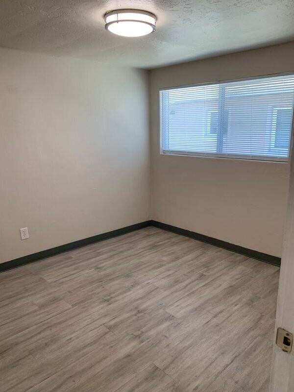 119 S Conway Pl - Photo 7 of 8