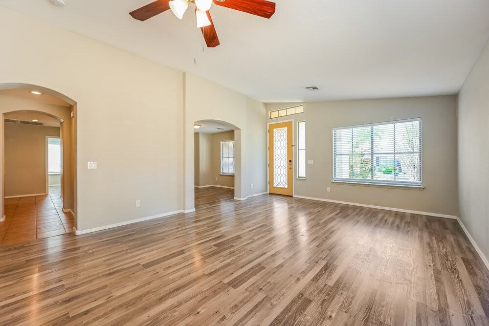 3026 W Rapalo Rd - Photo 4 of 16