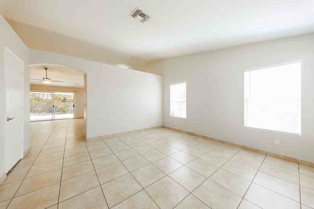 1419 W Villa Theresa Dr - Photo 3 of 16