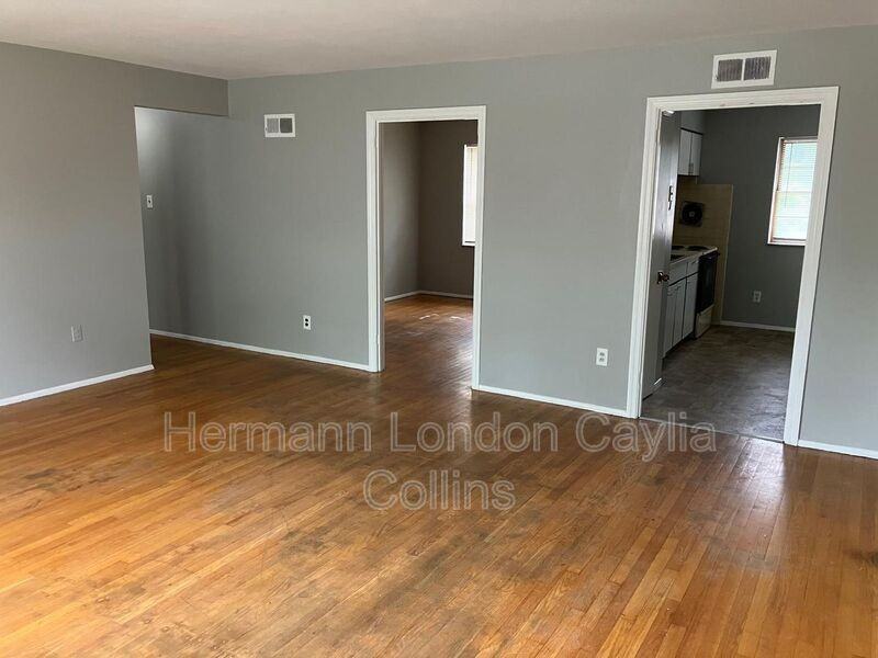 3900 Roland Blvd #B - Photo 2 of 14