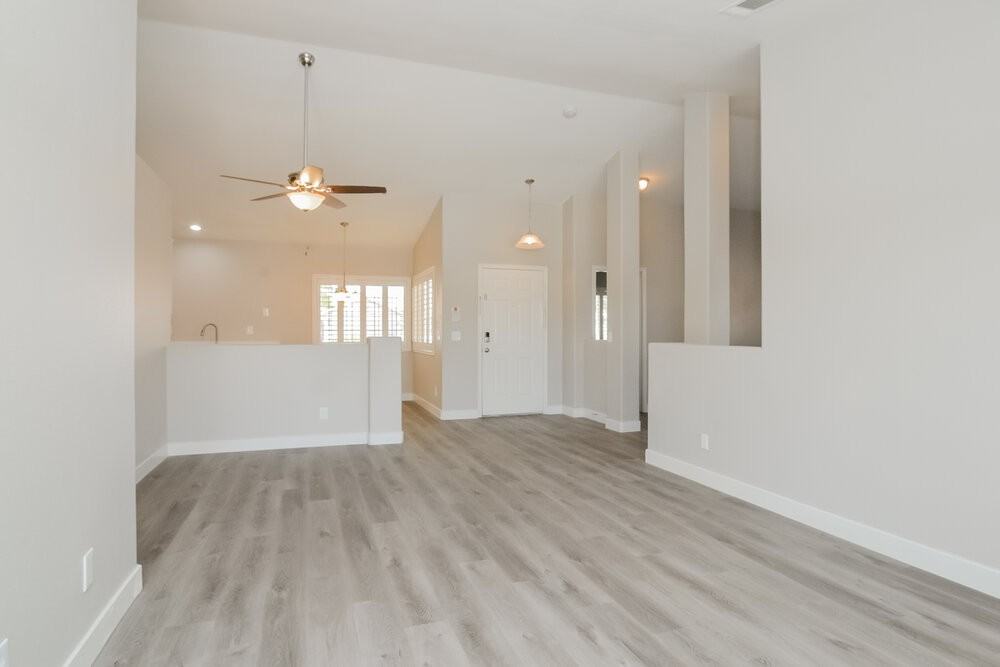 1067 Kennebunk Cir - Photo 6 of 16
