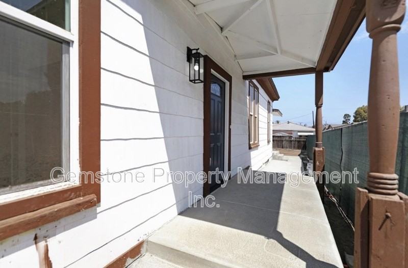 6250 Stewart St - Photo 2 of 30