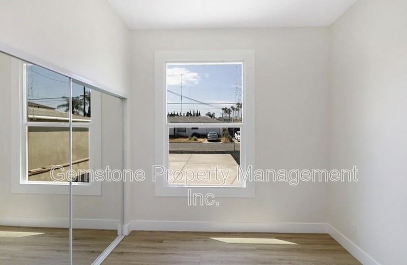 6250 Stewart St - Photo 4 of 30