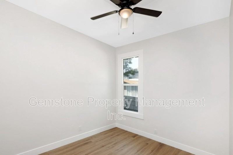6250 Stewart St - Photo 7 of 30