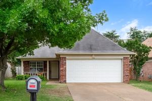 featured image of 1596 Far Dr