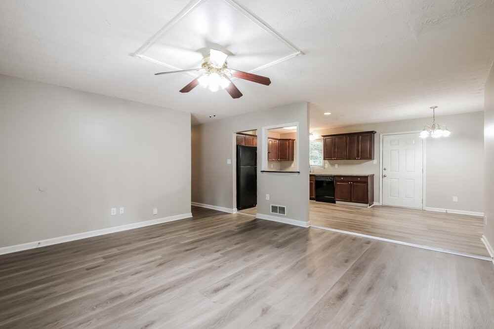 1695 Lawrenceville Suwanee Rd - Photo 6 of 17