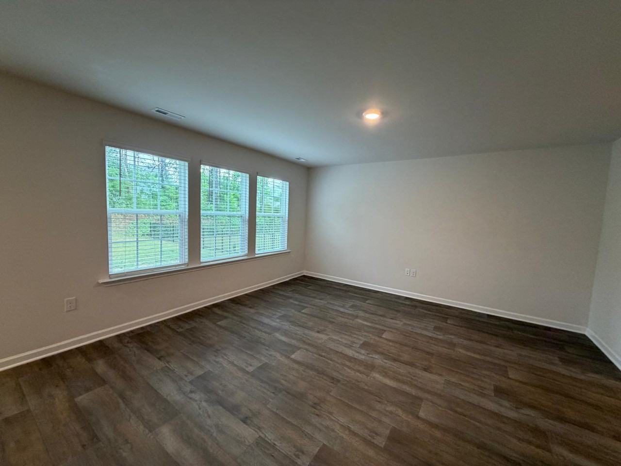 127 Palm Dr #1 - Photo 2 of 30