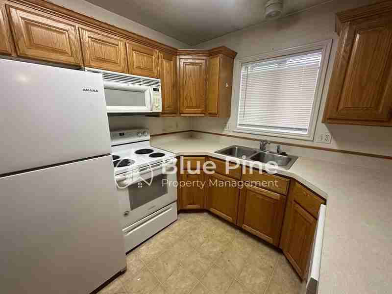 3156 Chasewood Dr #3 - Photo 4 of 9