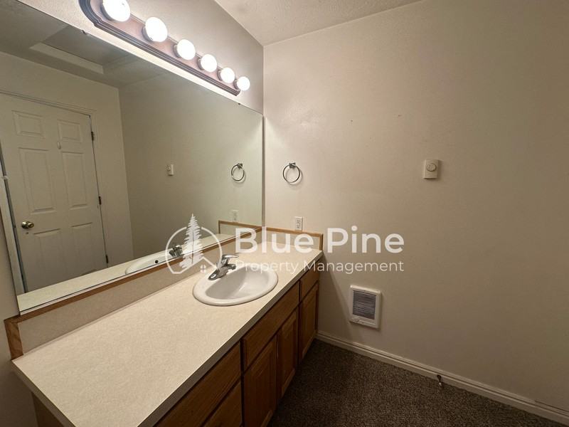 3156 Chasewood Dr #3 - Photo 7 of 9