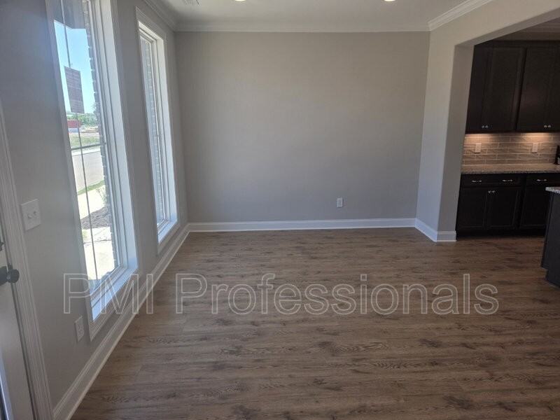 1337 Rebecca Johns Dr - Photo 2 of 17