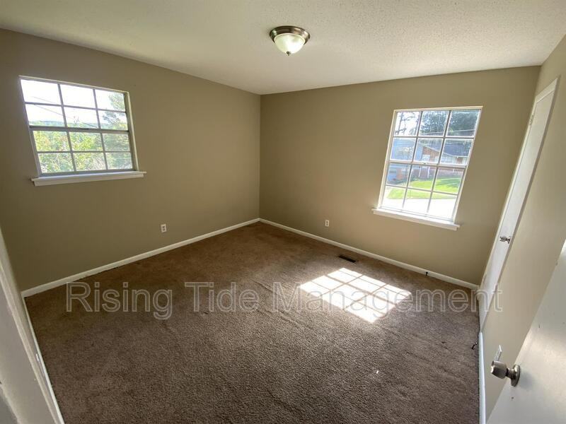 540 20th Ct Ne - Photo 6 of 9