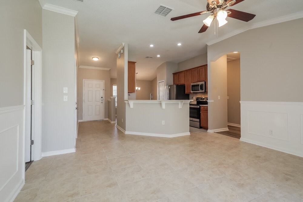 12568 White Cedar Trl - Photo 5 of 16