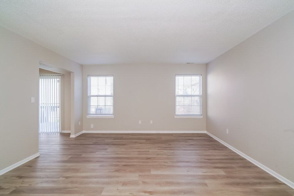 8336 Country Creek Dr - Photo 4 of 17
