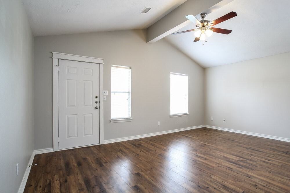 4723 Comal River Loop - Photo 2 of 15