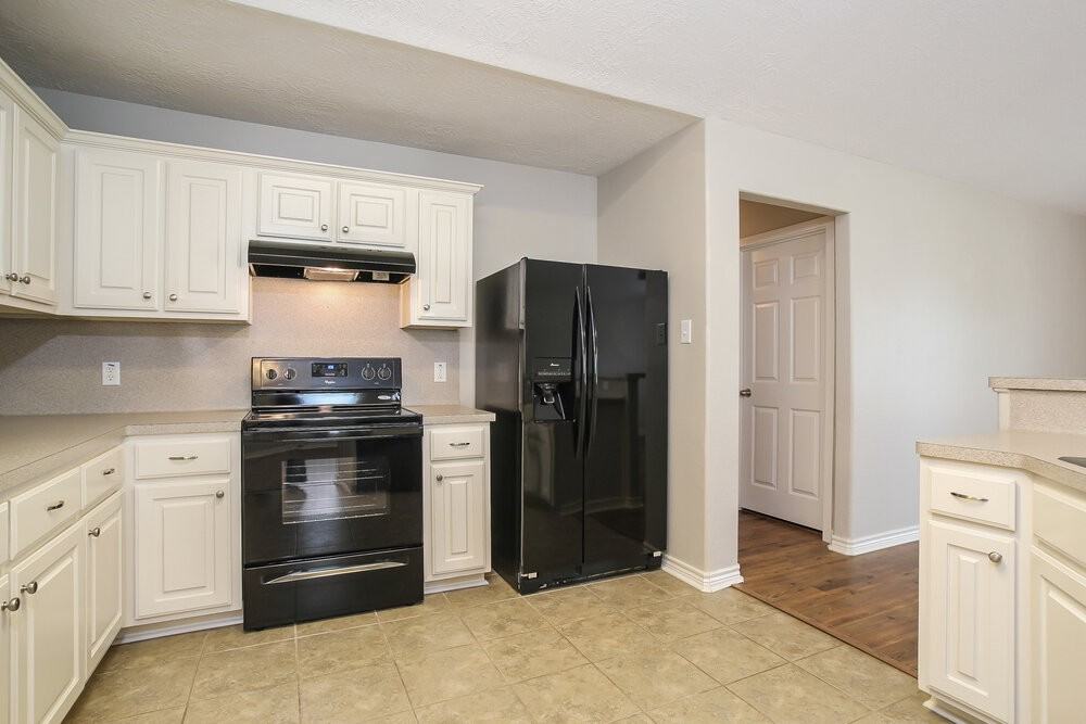 4723 Comal River Loop - Photo 5 of 15