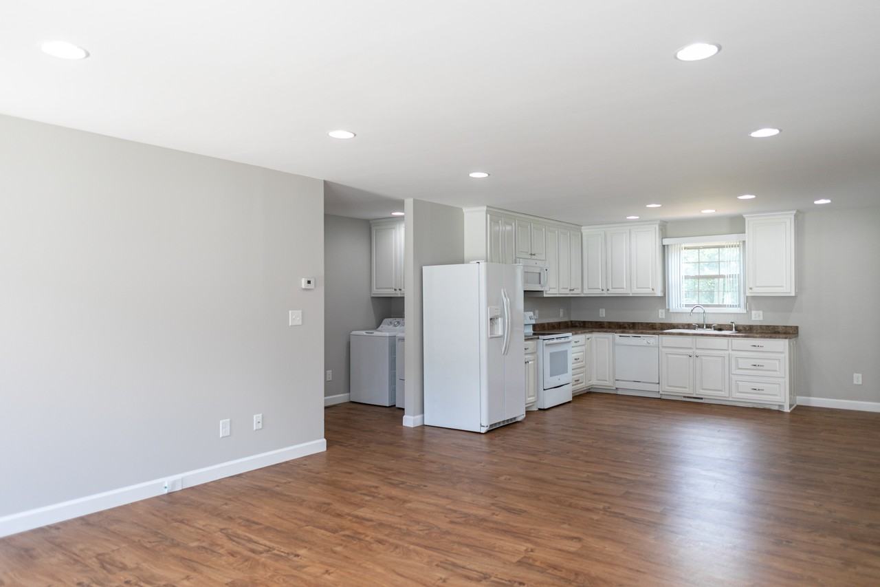 4668 Western Ave #A - Photo 7 of 19