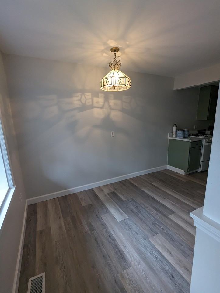 719 Whitcomb Street - FApt. F #F - Photo 4 of 16