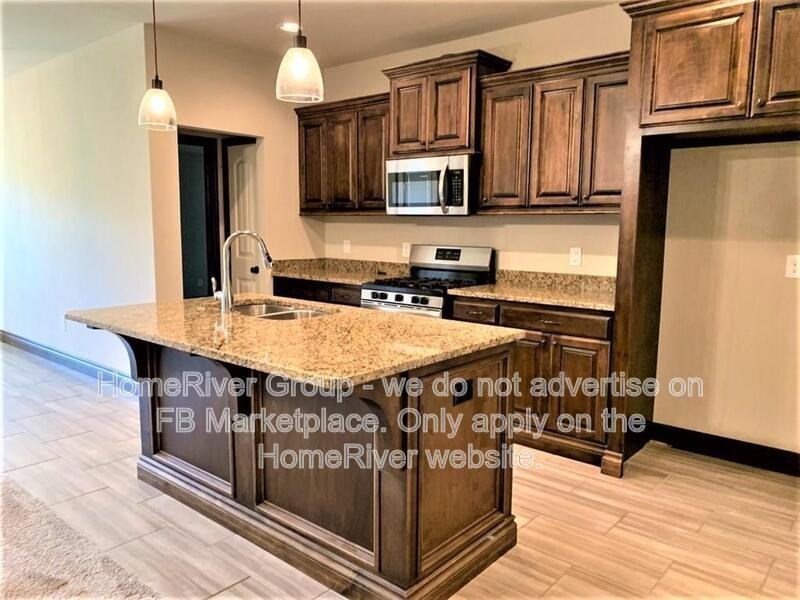 12732 Nw 137th St - Photo 2 of 8