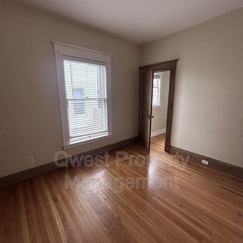 1126 Fulton St E - Photo 3 of 6