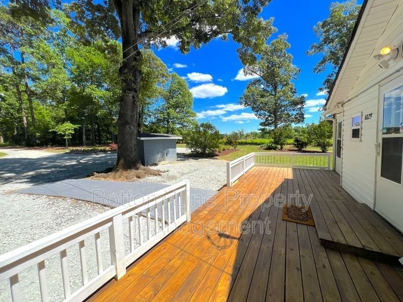 6029 Secrest Shortcut Rd - Photo 3 of 21