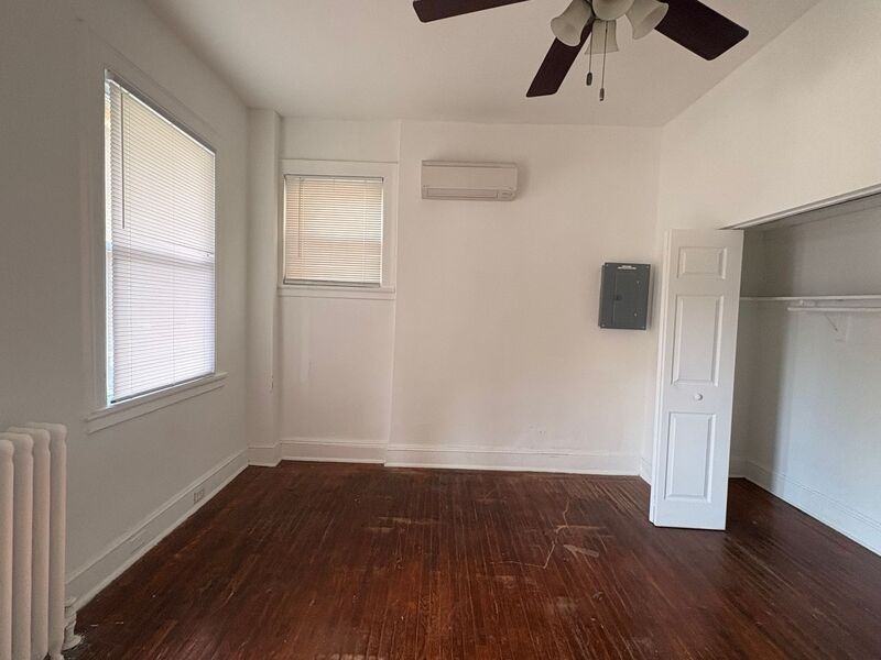 3033 Gilman Ter - Photo 3 of 17
