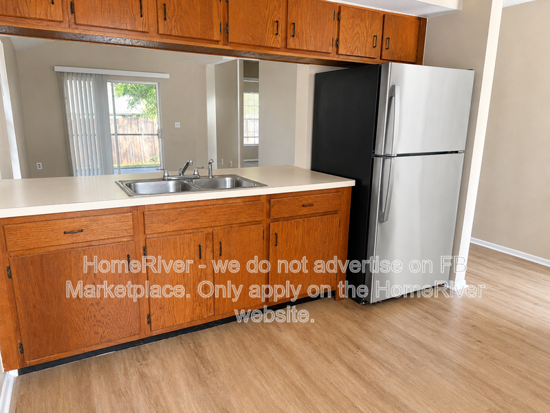 2682 Rachel Ct - Photo 2 of 15