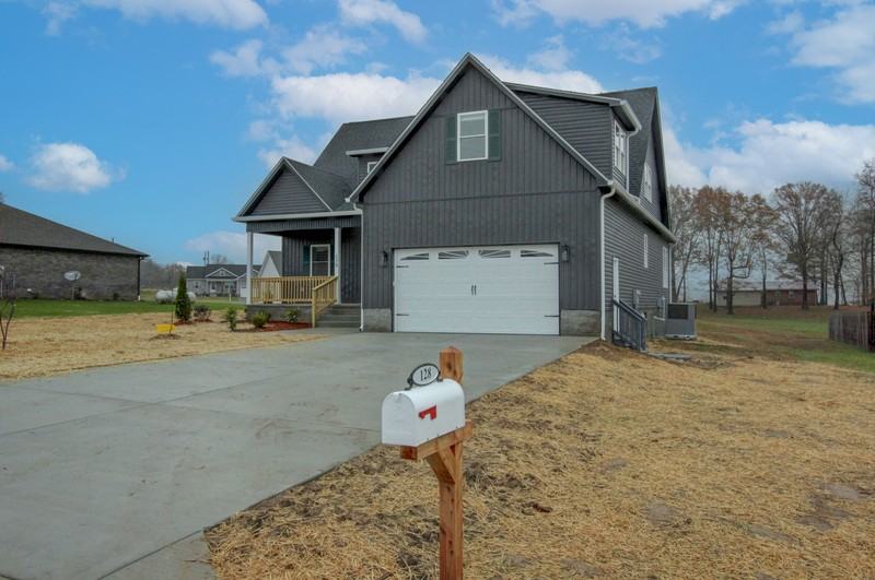 128 Riverbend Dr - Photo 2 of 50