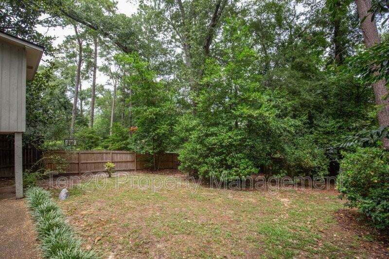 2006 Preston Dr - Photo 5 of 18