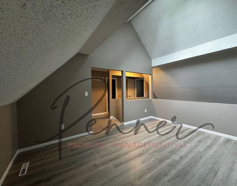 809 Nw 36th Street Ter - Photo 5 of 12