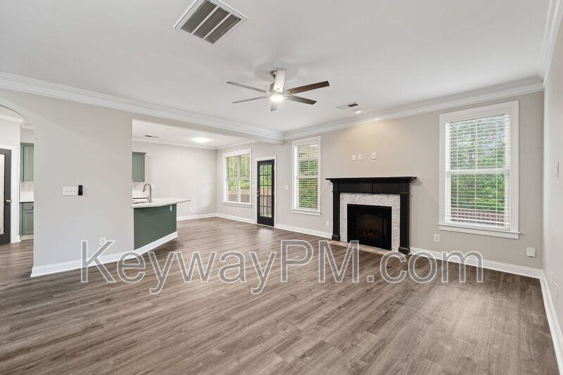 336 Amersham Way - Photo 7 of 24