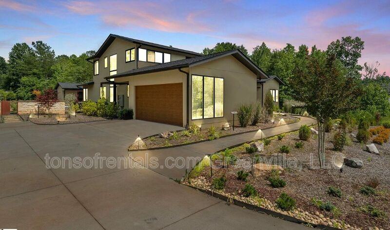 128 Sanctuary Ln - Photo 3 of 39